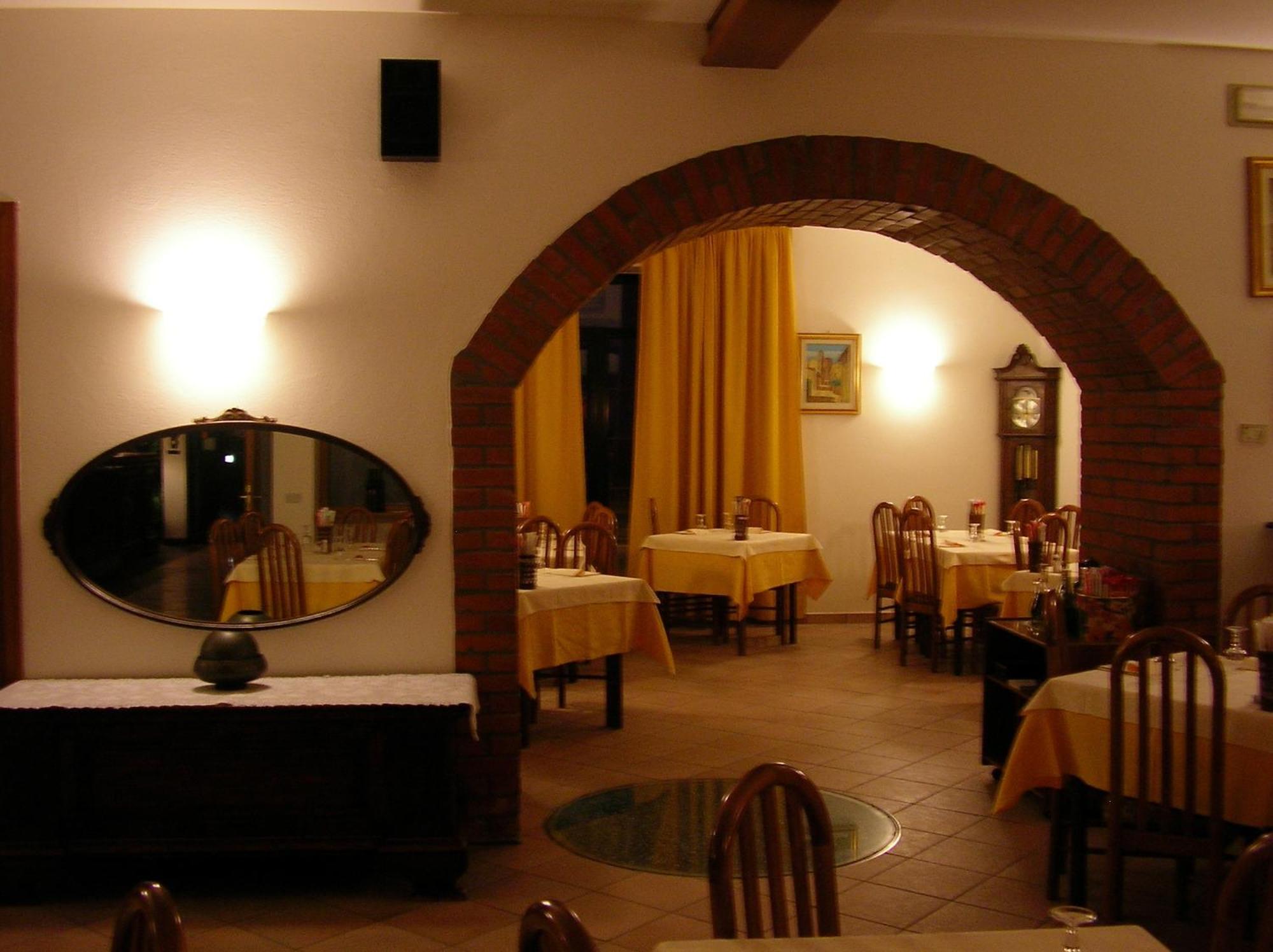 Hotel La Pergola Moniga del Garda