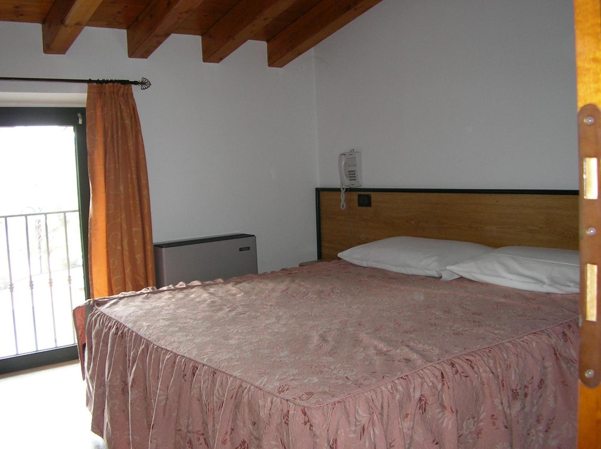Hotel La Pergola 3*